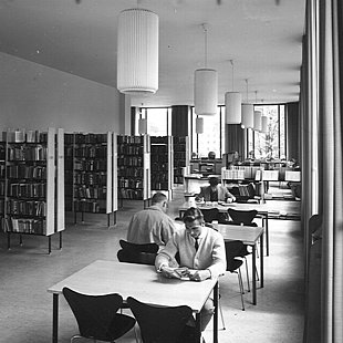 Amerikahaus Library